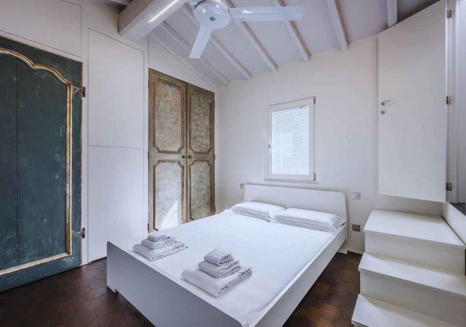 Bathroom, Bedroom, wardrobe