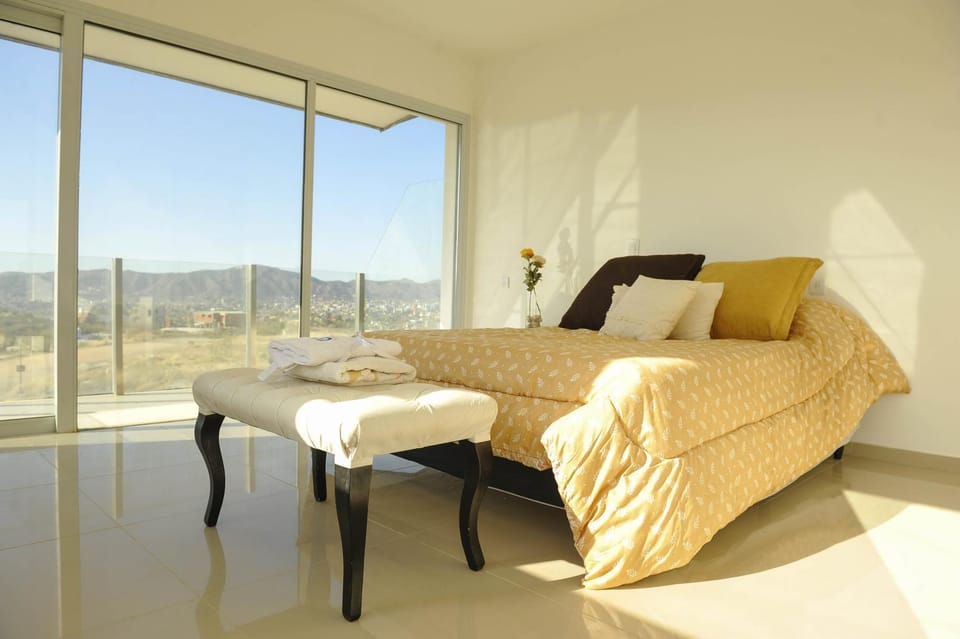Bed, Natural landscape, Photo of the whole room, Bedroom, Mountain view