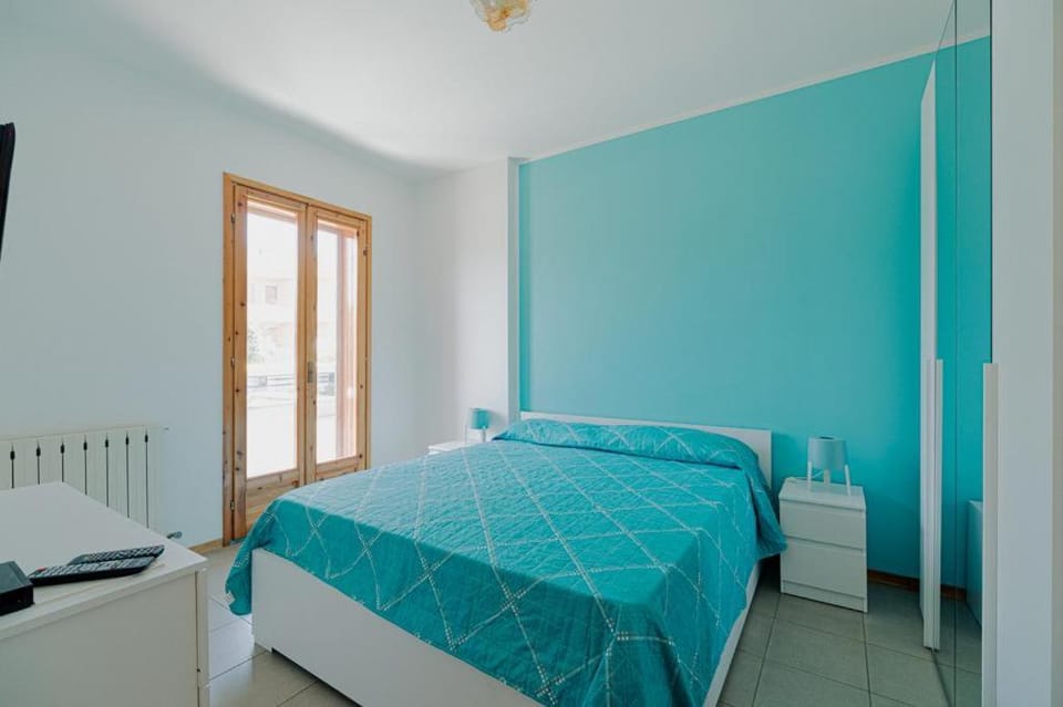 Incantevole appartamento con terrazza vista Monte Conero ombrellone con due lettini inclusi Apartment in Marcelli