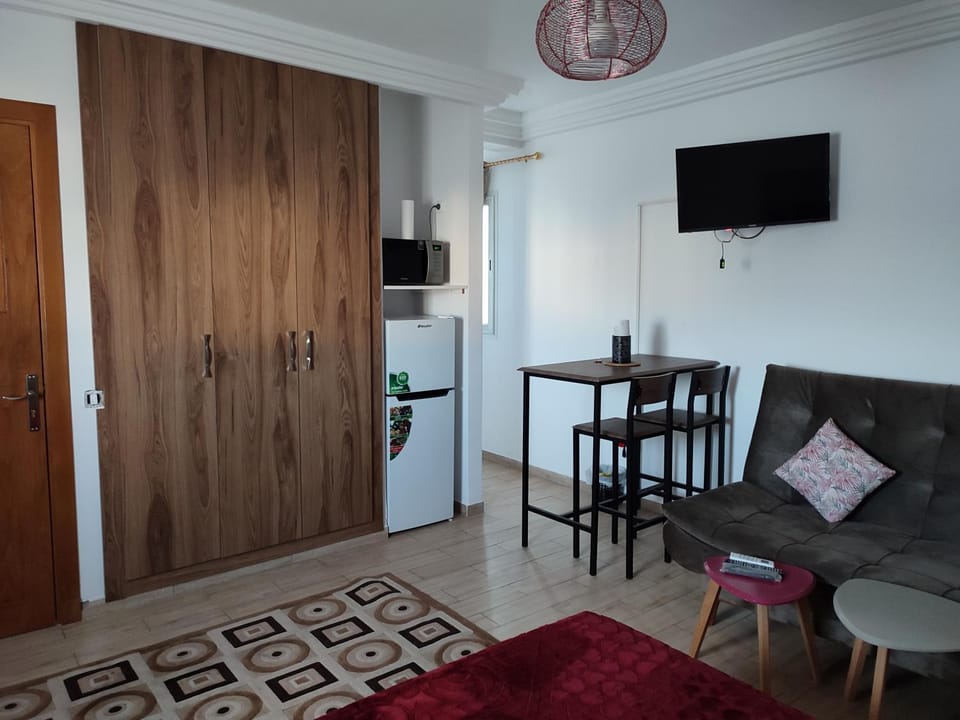 TV and multimedia, Living room, Seating area, Dining area, minibar, wardrobe