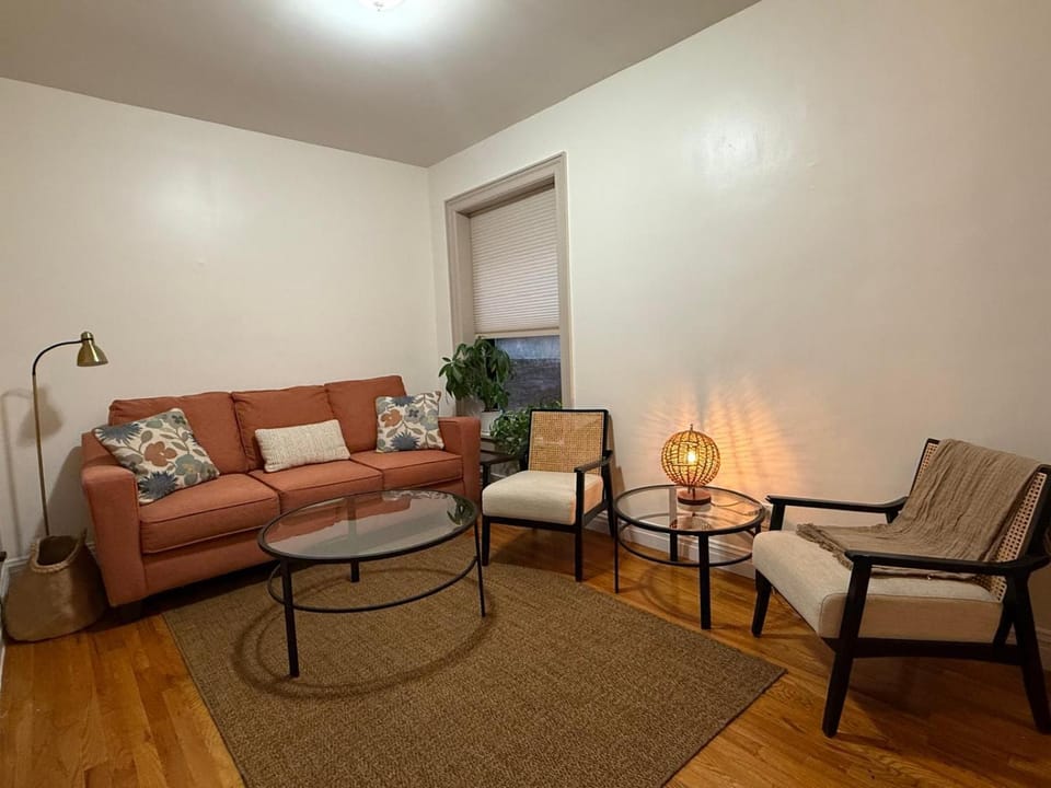 2-BDR-Fully Furnished Cozy Apartment, Near Columbia University Vacation rental in Harlem