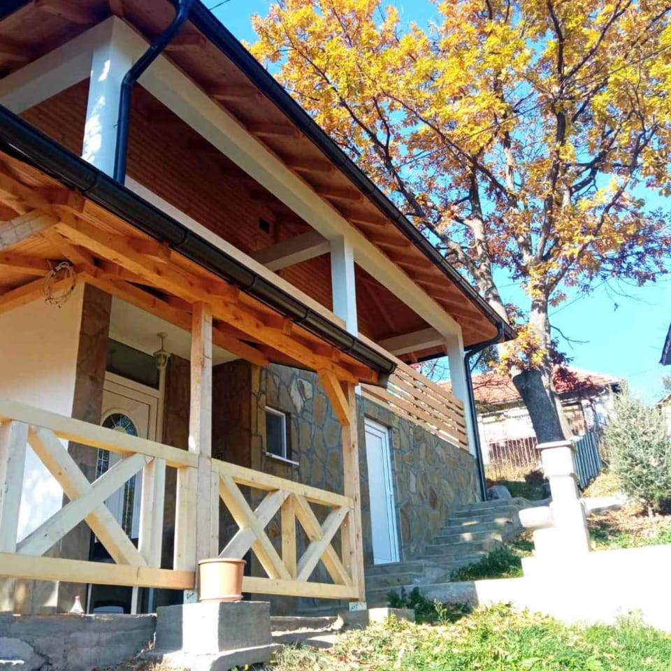 Stari Hrast 1 Apartment in Serbia
