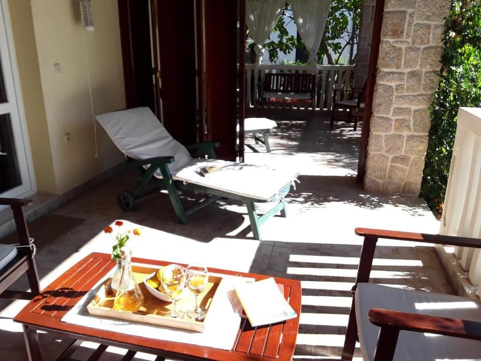 Balcony/Terrace, Seating area, sunbed