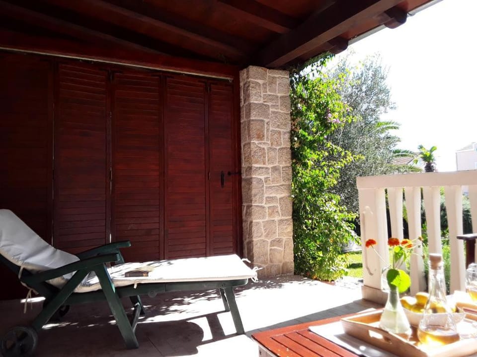 Balcony/Terrace, Seating area, sunbed