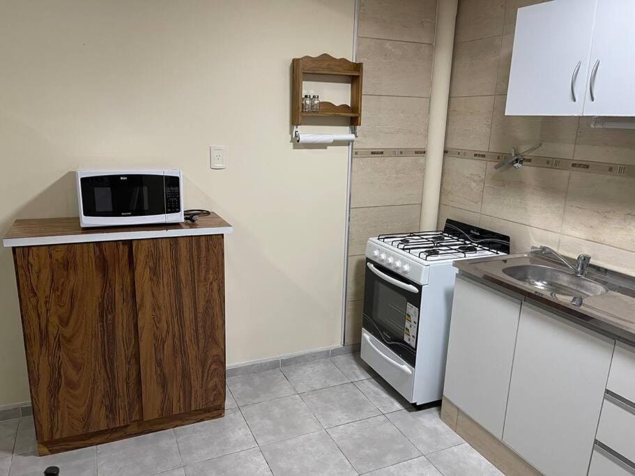 Kitchen or kitchenette, minibar, pet friendly, toaster