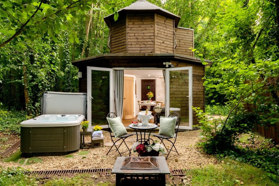 Patio, BBQ facilities, Garden, Garden view