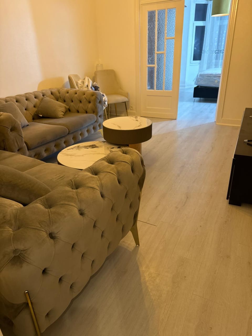 Appartement 2 chambre luxueuse à jette Apartment in Brussels