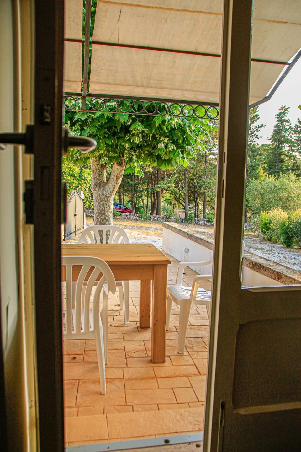 Patio, Day, Garden, View (from property/room), Balcony/Terrace, Dining area, Garden view