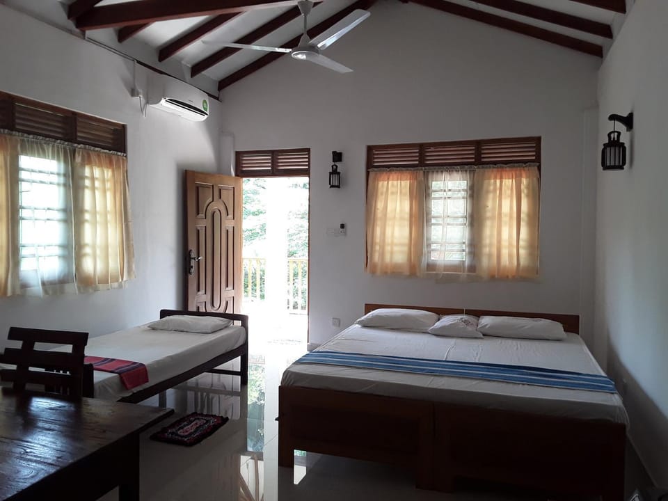 The Bamboo Leaf Apartment Apartment in Hikkaduwa
