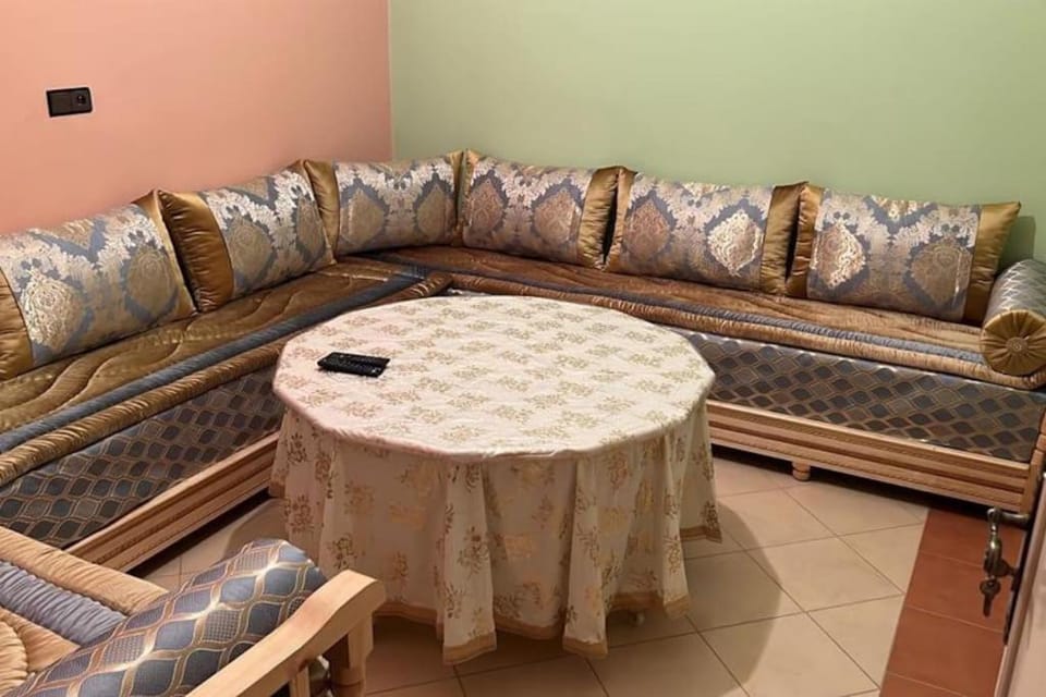 3 Zimmer Wohnung Corniche Nador Sidi Ali- am Meer & Wifi Apartment in Morocco