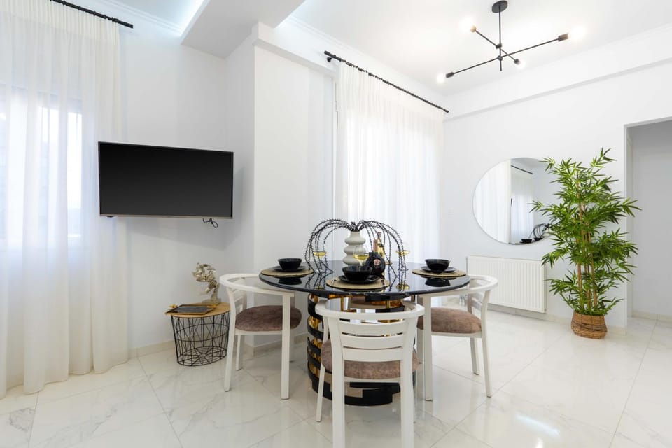 TV and multimedia, Dining area