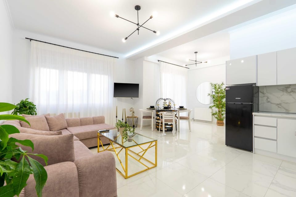 TV and multimedia, Living room, Dining area