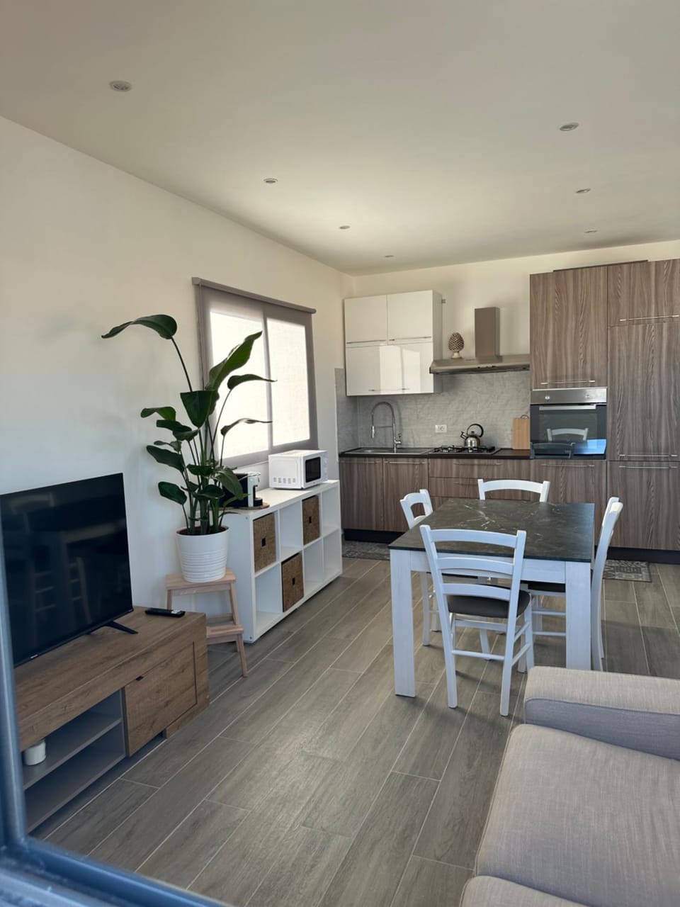 TV and multimedia, Kitchen or kitchenette, Living room, Seating area, Dining area, minibar, pet friendly, stove