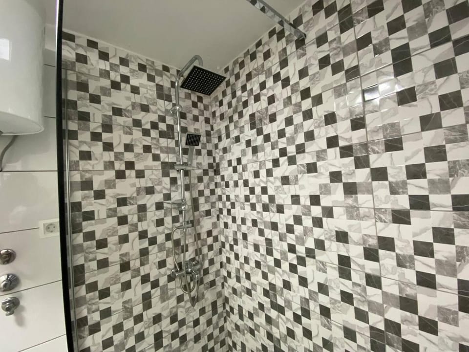 Shower, Bathroom, hair dryier