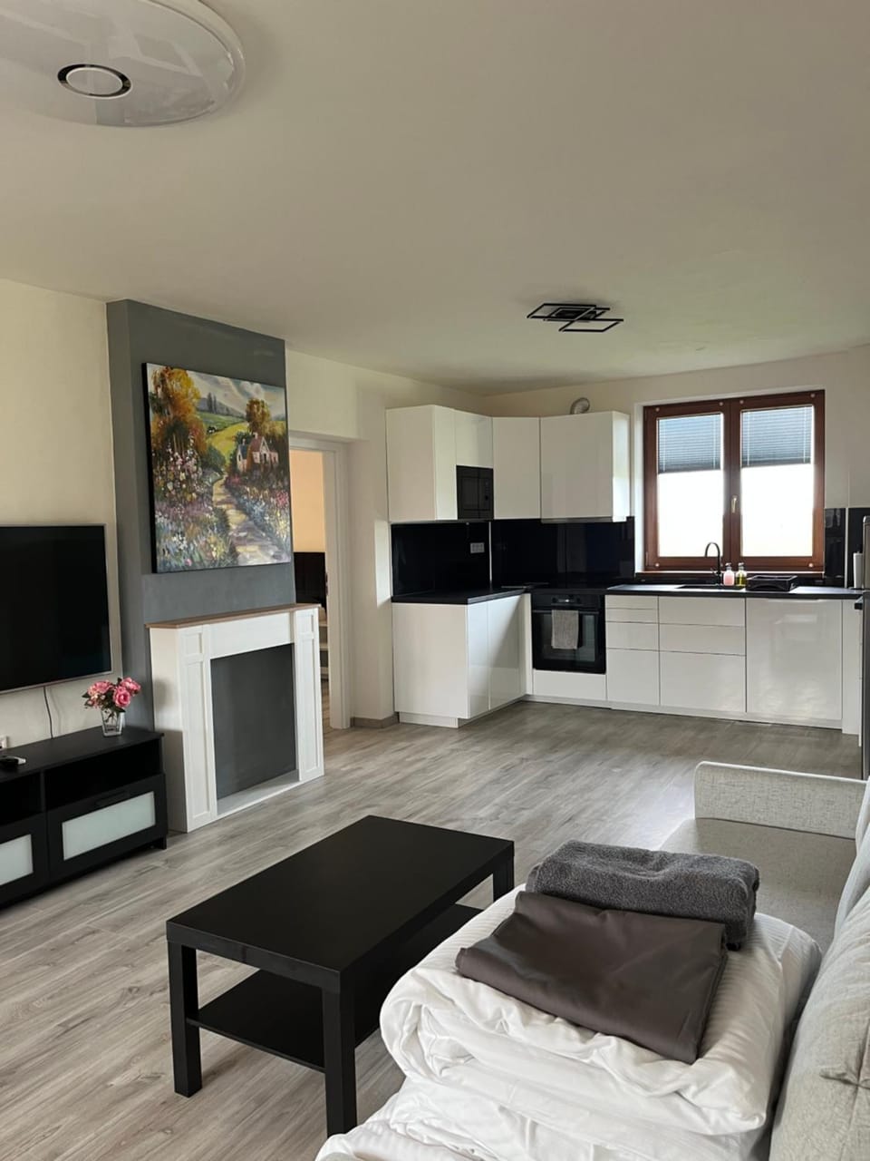 TV and multimedia, Living room, Seating area