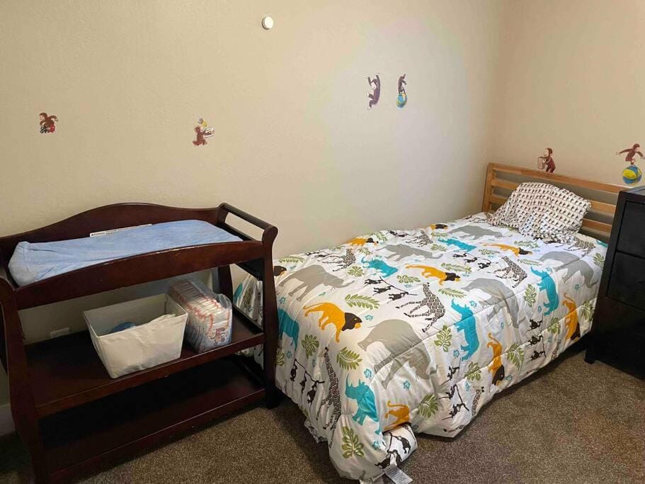 Bed, Bedroom