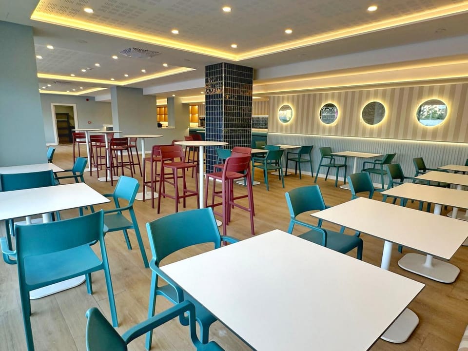 Lounge or bar