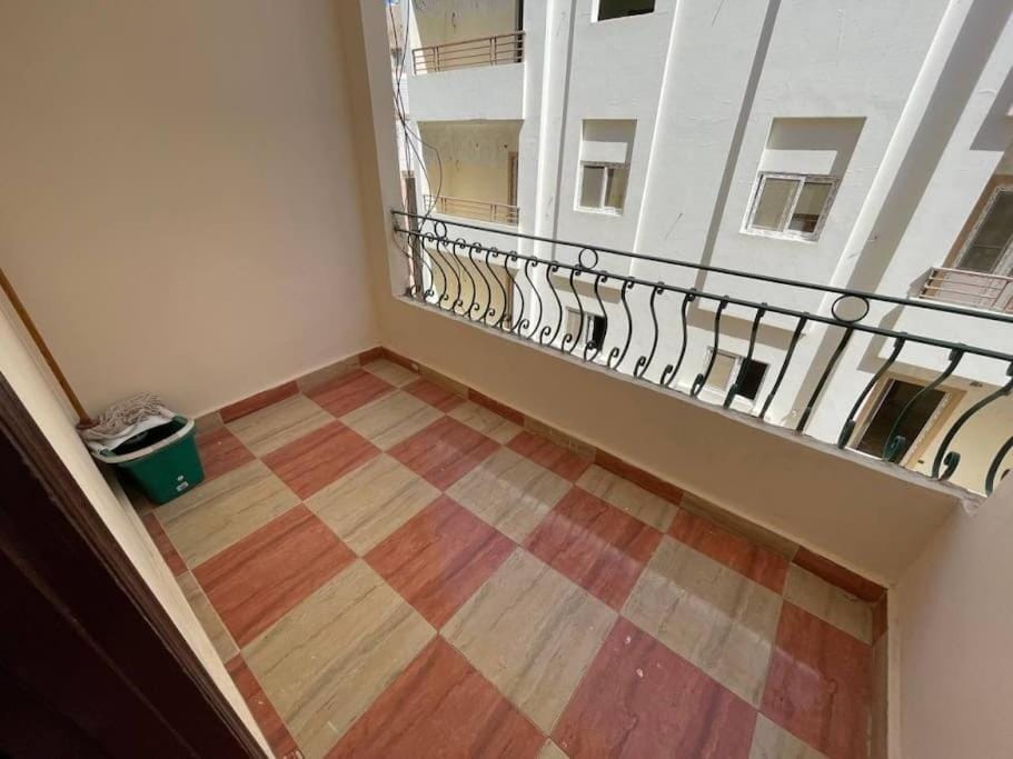 Просторная квартира рядом с улицей Шератон Apartment in Hurghada