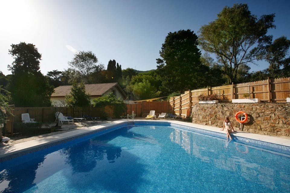 Swimming pool, Swimming pool