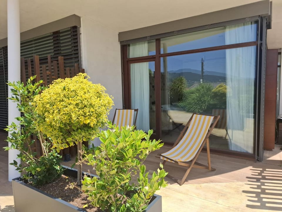 Seating area