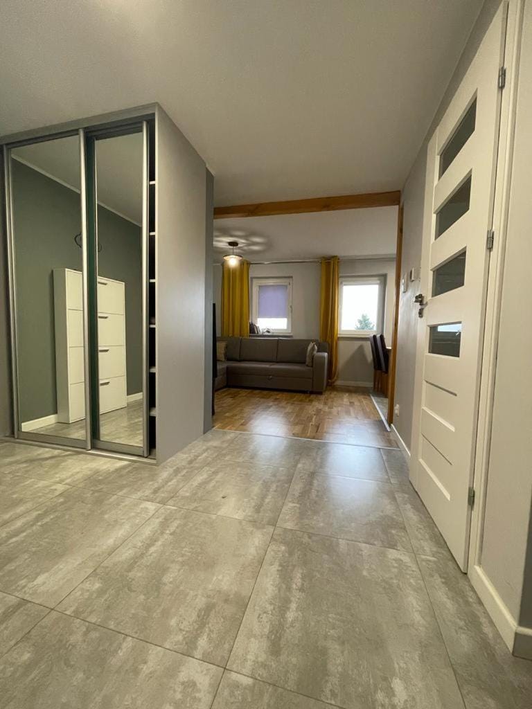 Photo of the whole room, wardrobe