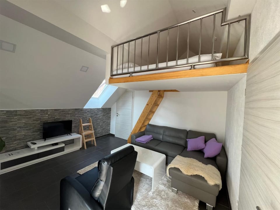Living room, Bedroom