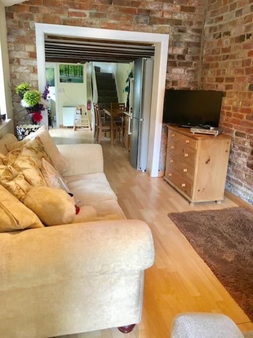 Communal lounge/ TV room, Living room