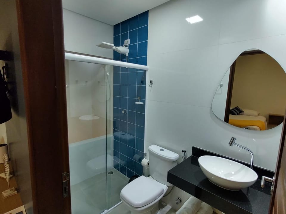 Shower, Bathroom, towels