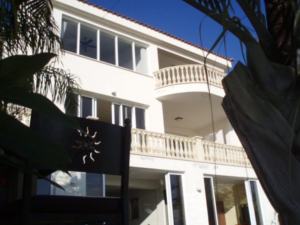Property building, Day