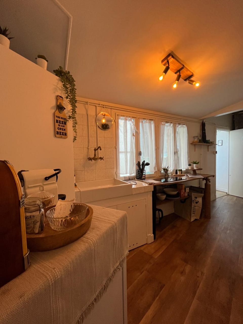 Kitchen or kitchenette, stove, stove, kitchen, kitchen