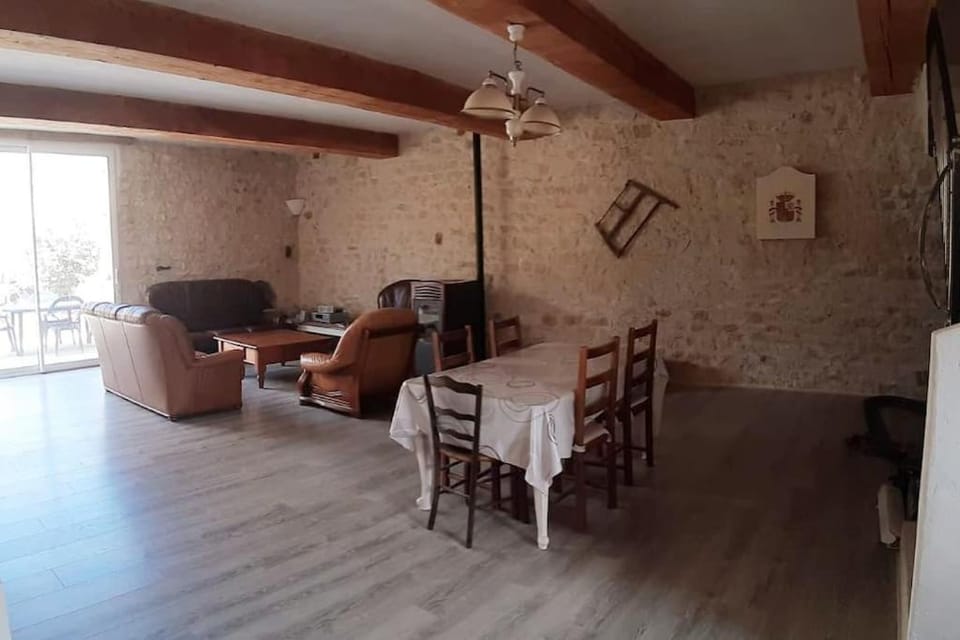 Living room, Dining area