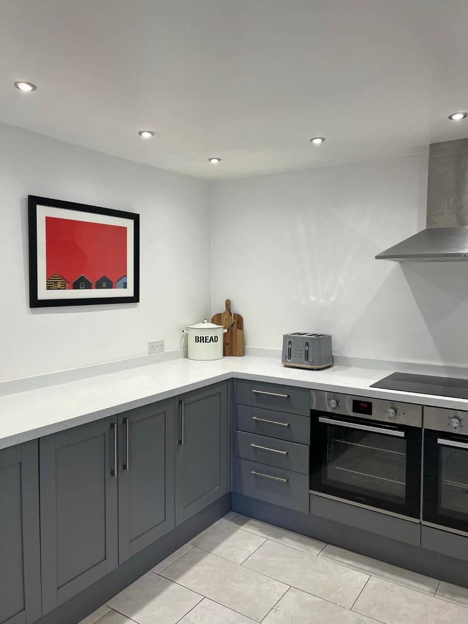 Kitchen or kitchenette, pet friendly, stove