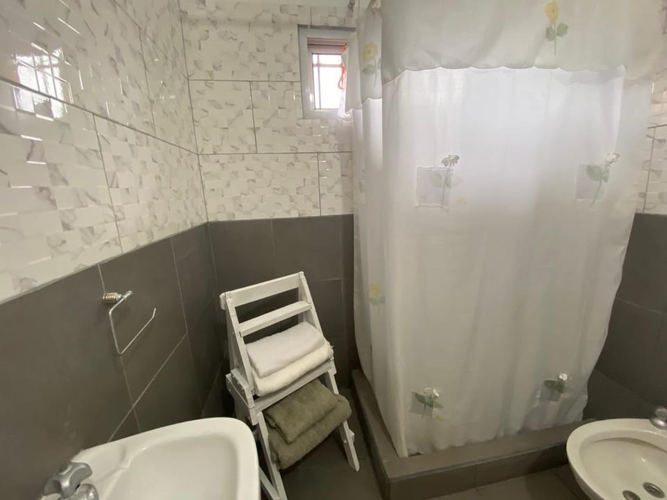 Shower, Toilet, Bathroom, bidet