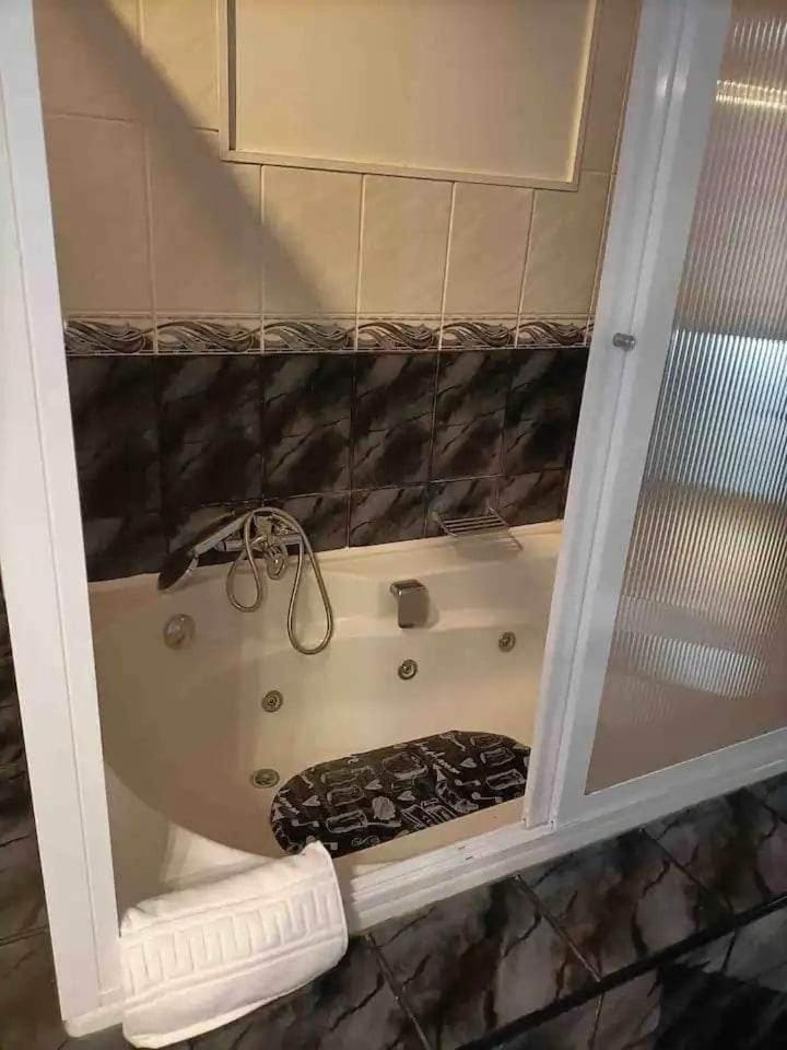 Shower, Bathroom, Bath