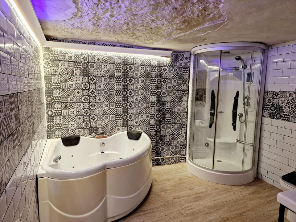 BONITA CASA CUEVA CON JACUZZI Apartment in Valencian Community
