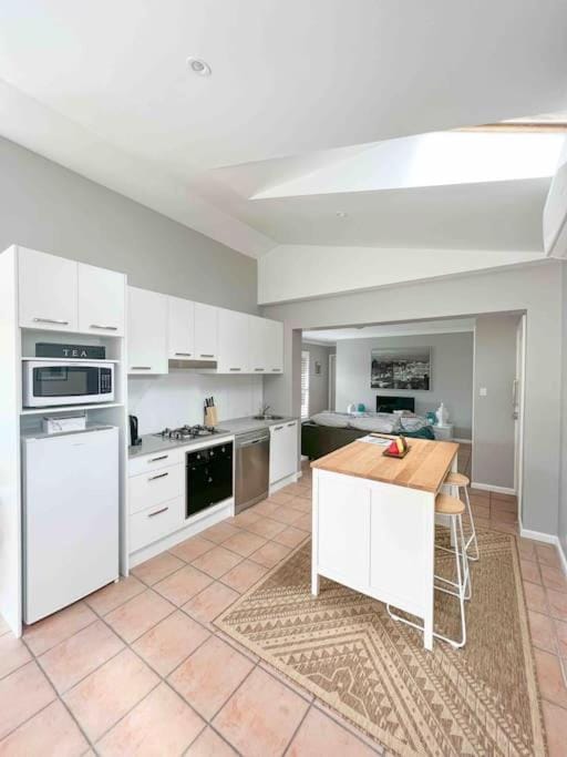 Frangipani Apartment in Sydney
