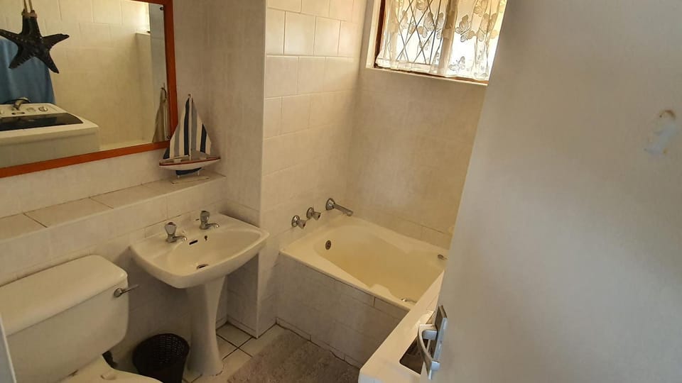 Toilet, Bathroom, Bath