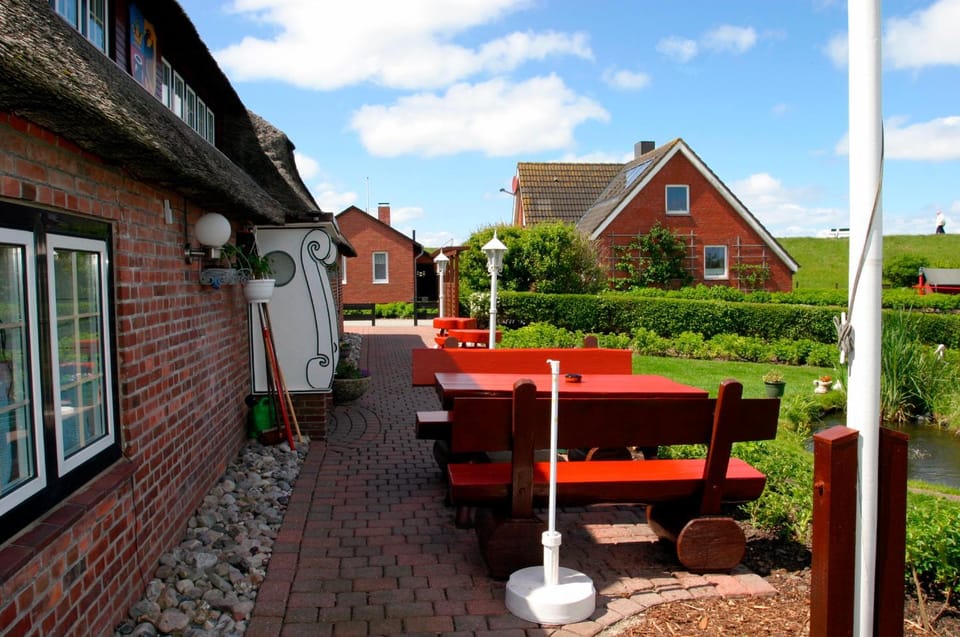 Property building, Garden view, Internal: Not applicable to any particular room