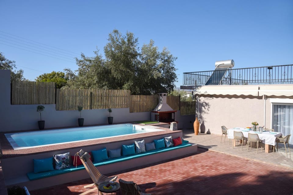 BBQ facilities, Garden, Hot Tub, Pool view, Swimming pool