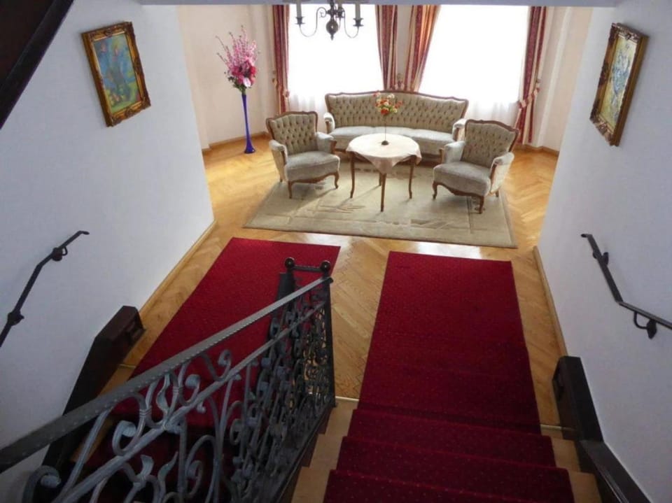 VIILLA REZIDENCE Bed and Breakfast in Lower Silesian Voivodeship