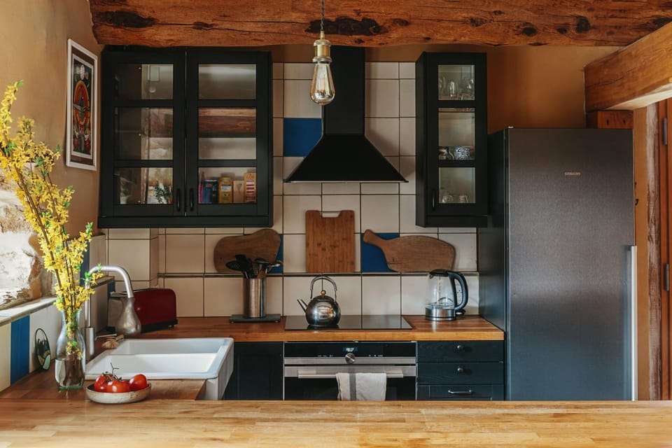 Kitchen or kitchenette, kitchen, kitchen