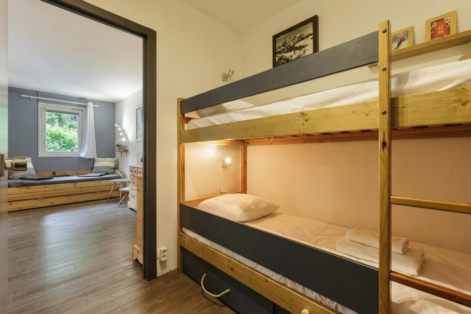 bunk bed
