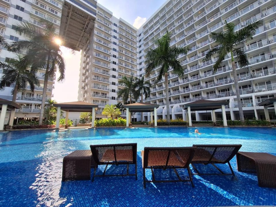 Swimming pool, Swimming pool, sunbed