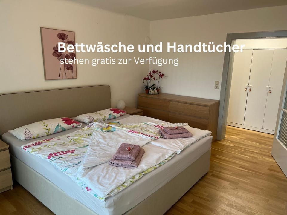 Bed, Bedroom, towels, wardrobe
