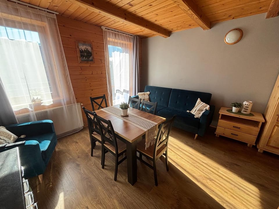 Apartamenty i pokoje u Ciesielki Bed and Breakfast in Lesser Poland Voivodeship