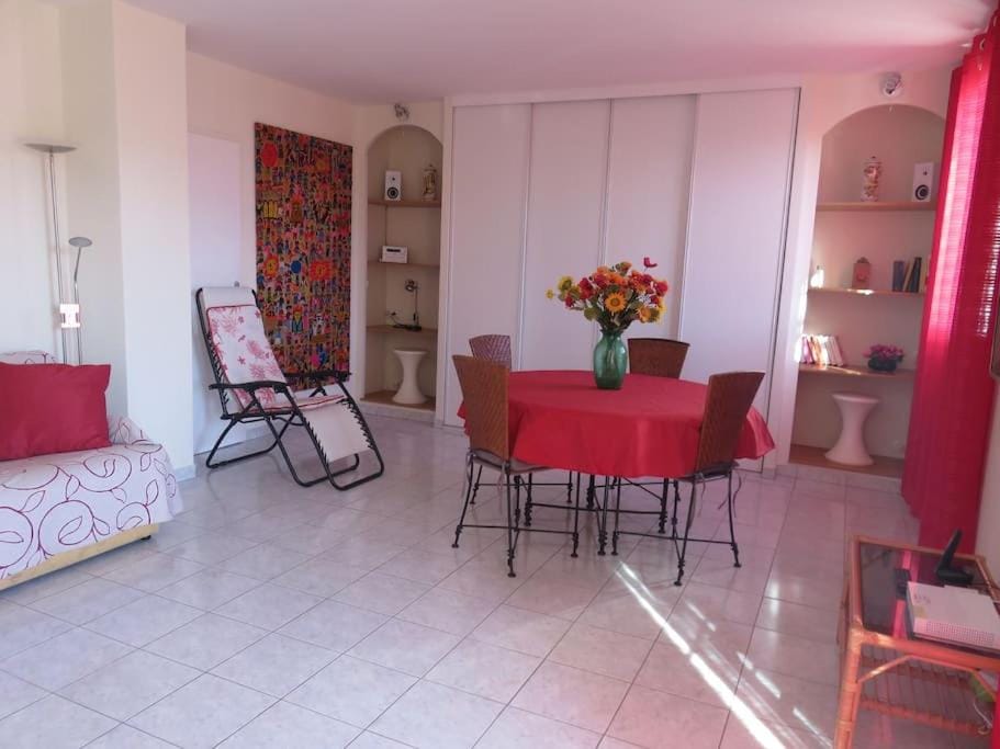 Living room, wardrobe