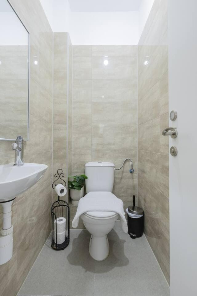 Acrey Apartment in North District
