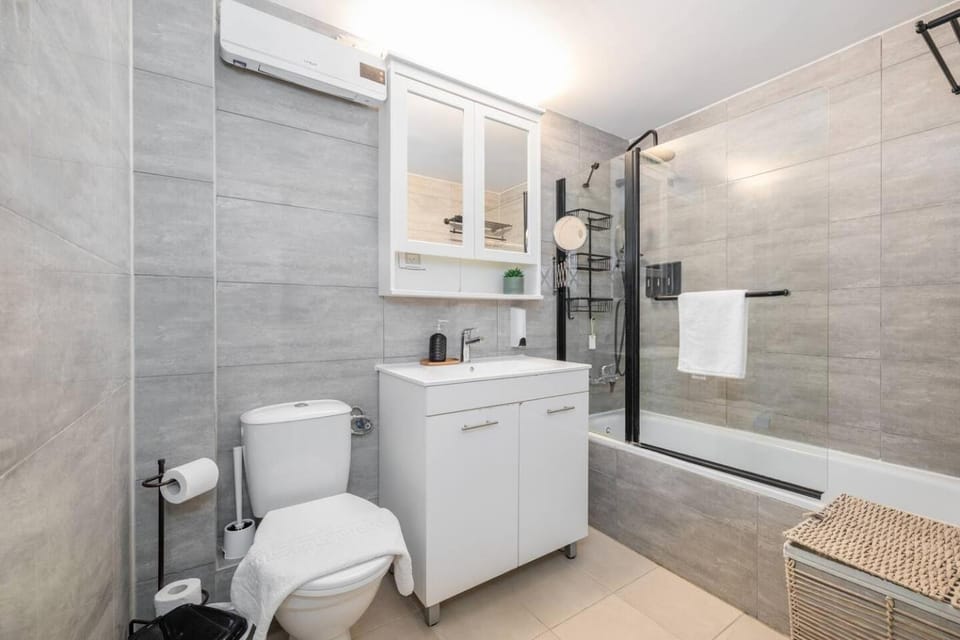 Acrey Apartment in North District