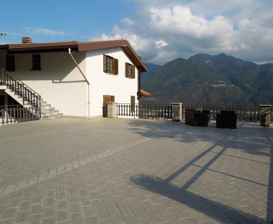 A. F.antastic V.iew House in Province of Brescia