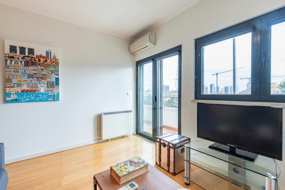 Communal lounge/ TV room, air conditioner